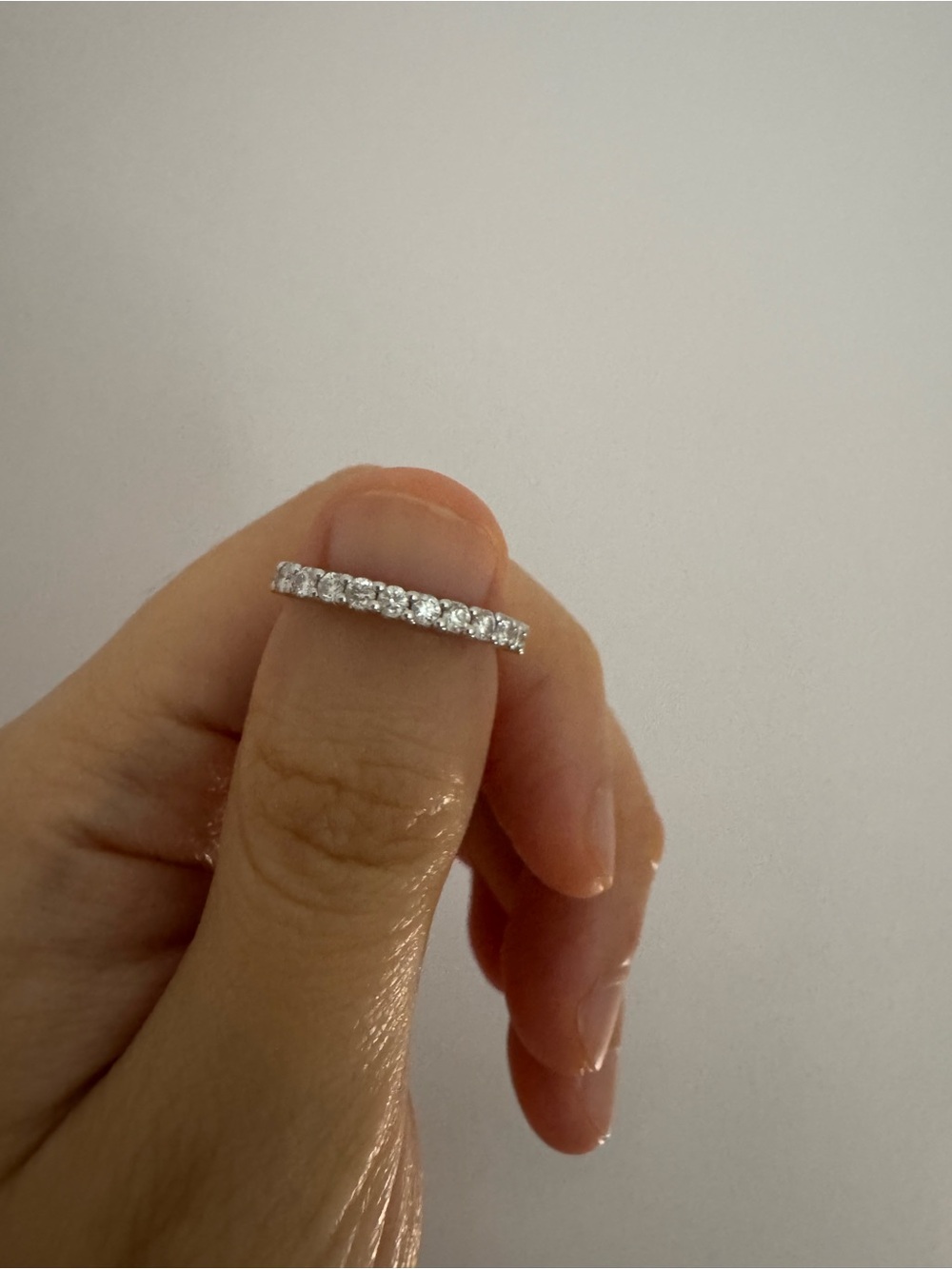 14K White Gold Shared Prong Diamond Wedding Band
